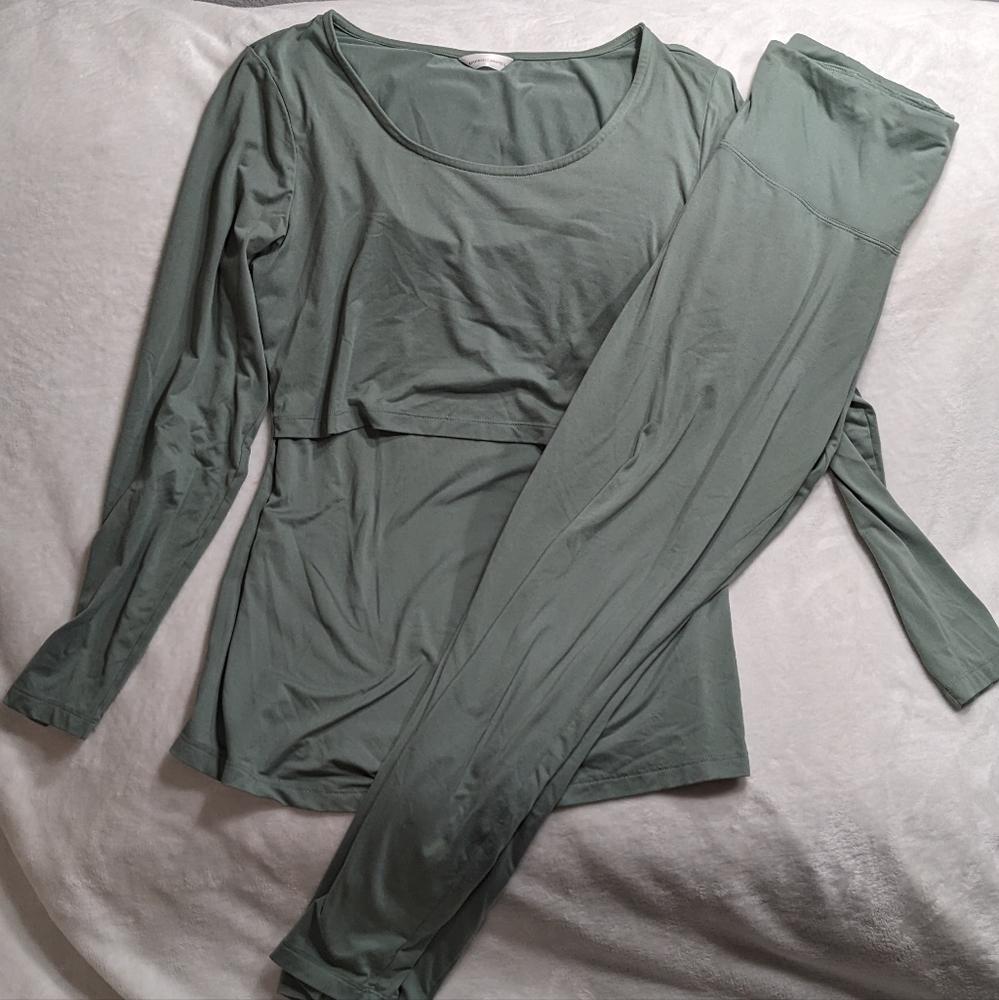 Kindred Bravely Jane Nursing Pajama Set in Sage, Size XL